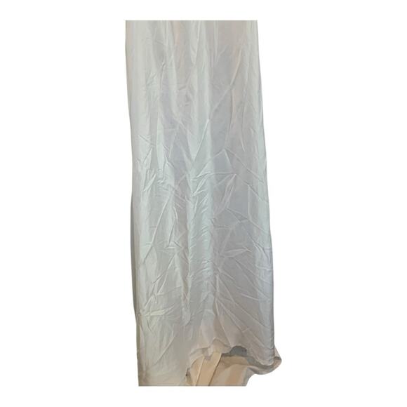 Lulus Satin V Neck Wedding Dress with Train White Sz XL NWOT # 406 - Picture 8 of 11